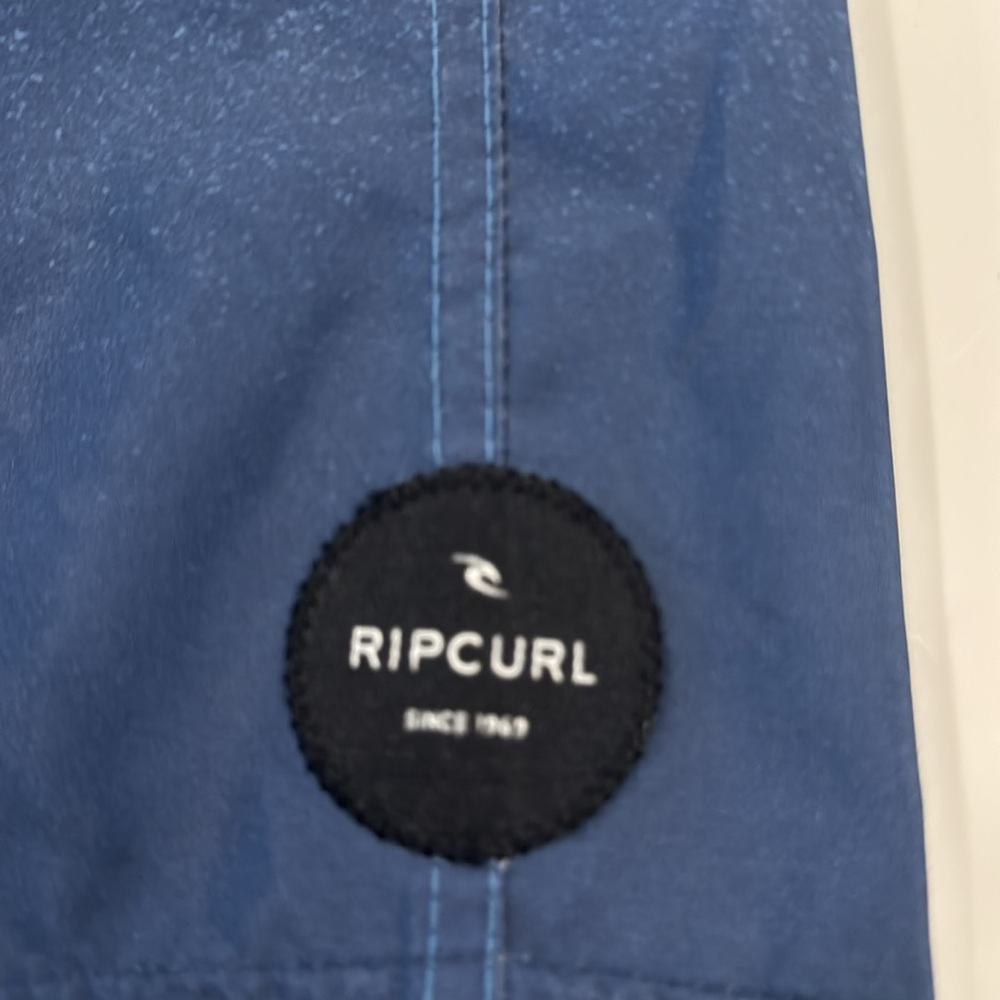 Rip Curl boardshorts size 32 - Picture 3 of 4